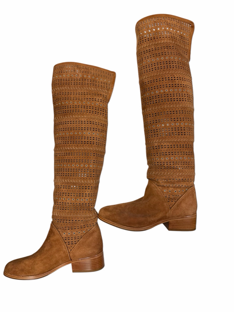 DONALD J PLINER Size 8.5 BOOT W