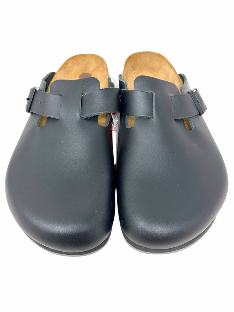 BIRKENSTOCK Size 10 CLOG W