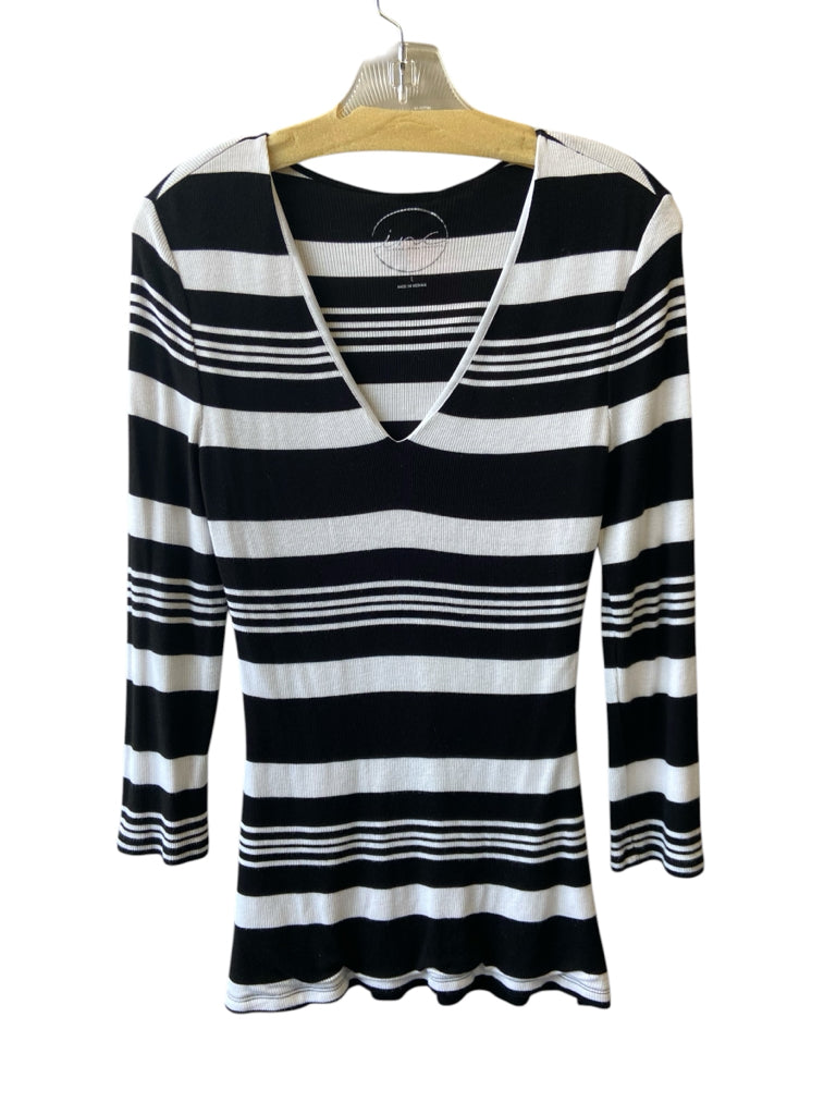 INC Size large TOP  W