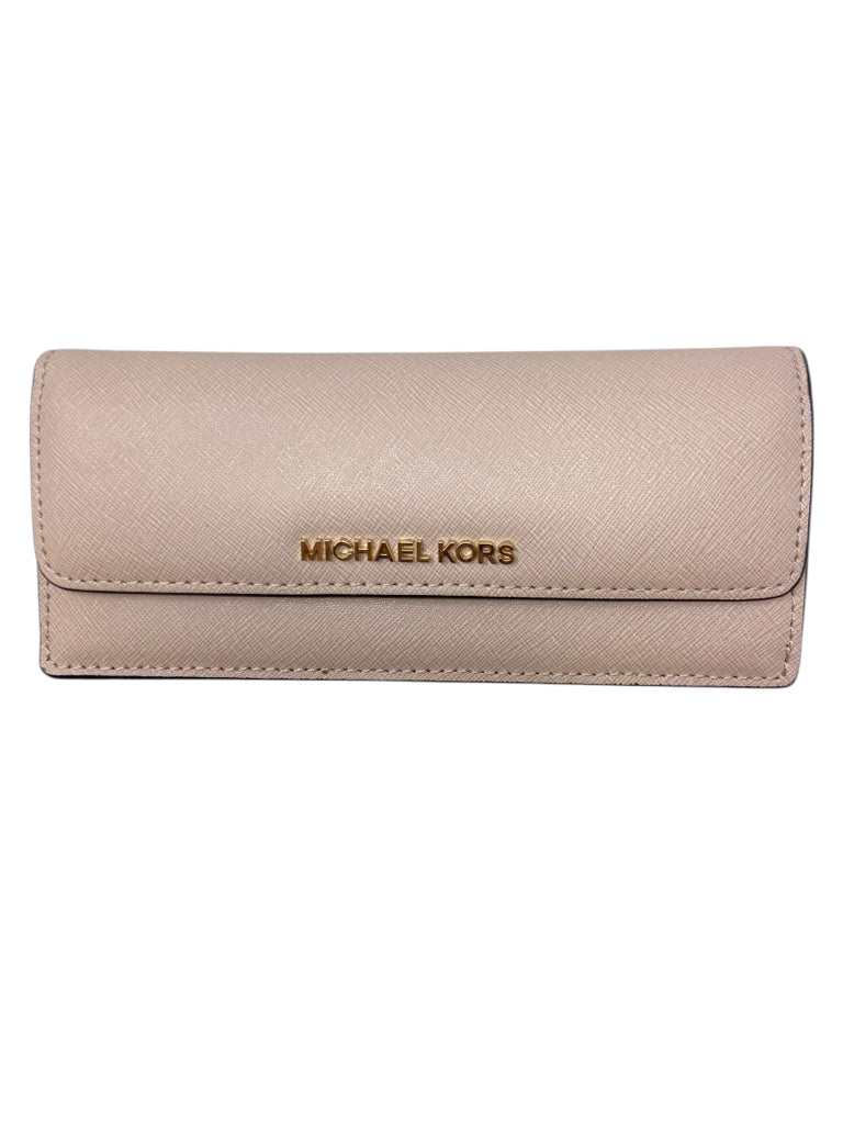 MICHAEL KORS Size medium WALLET W