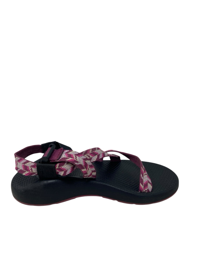 CHACO Size 8.5 SANDALS W