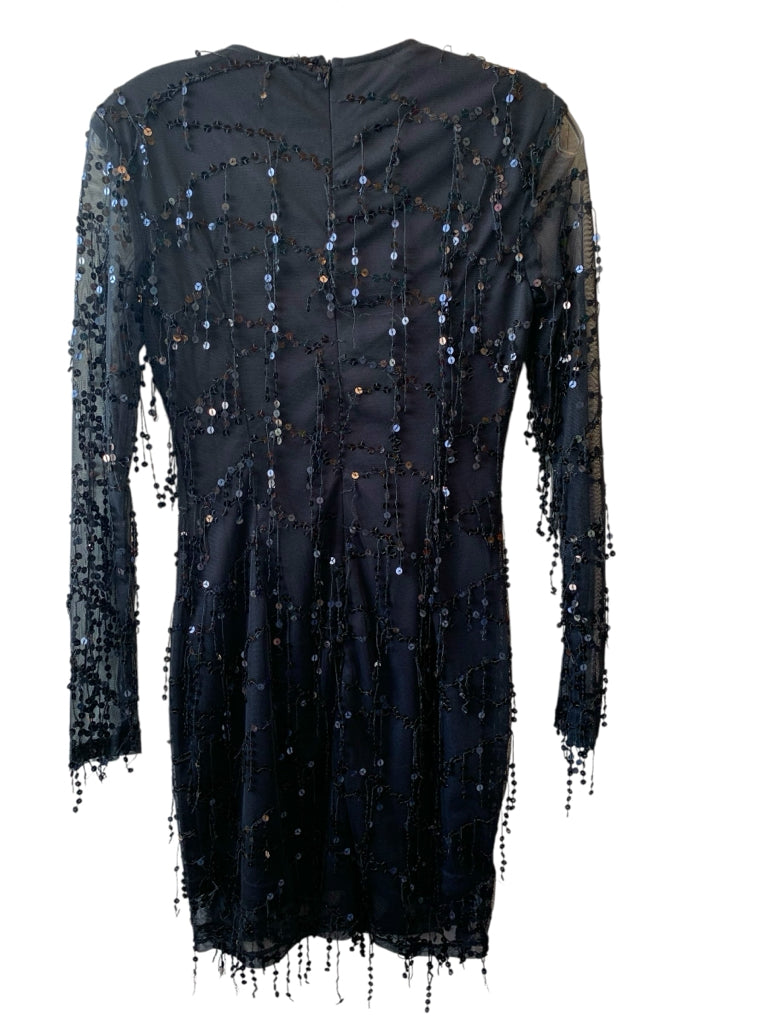 PRETTY LITTLE THINGS  2 DRESS W