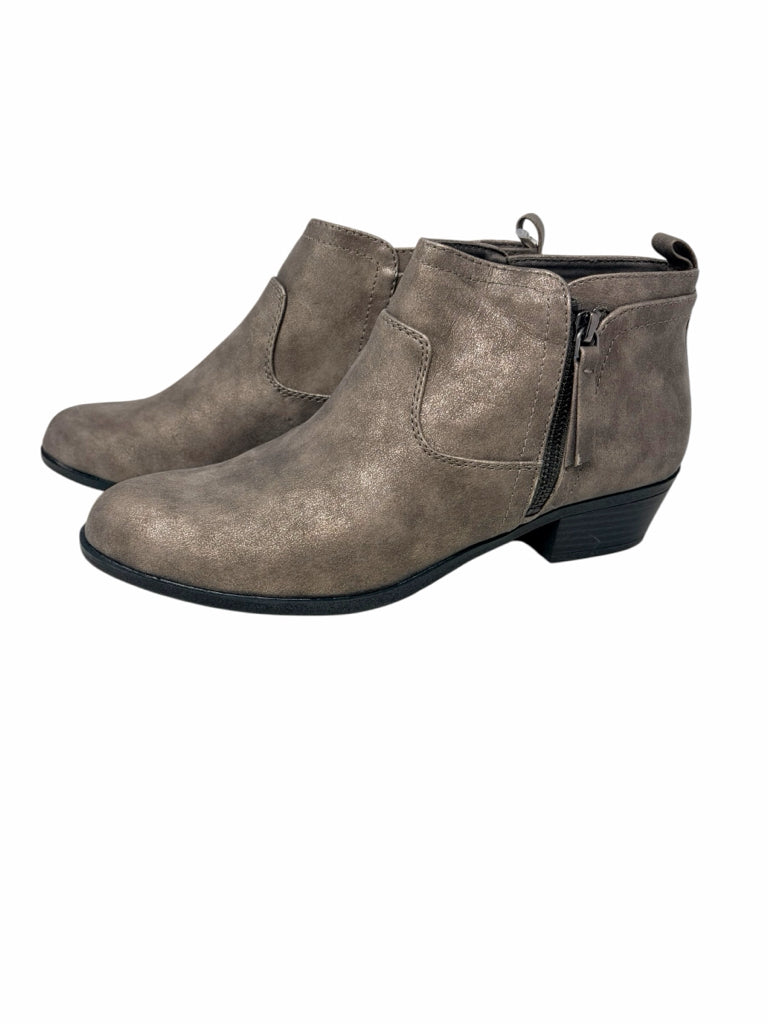 ARIZONA Size 11 BOOTIE W