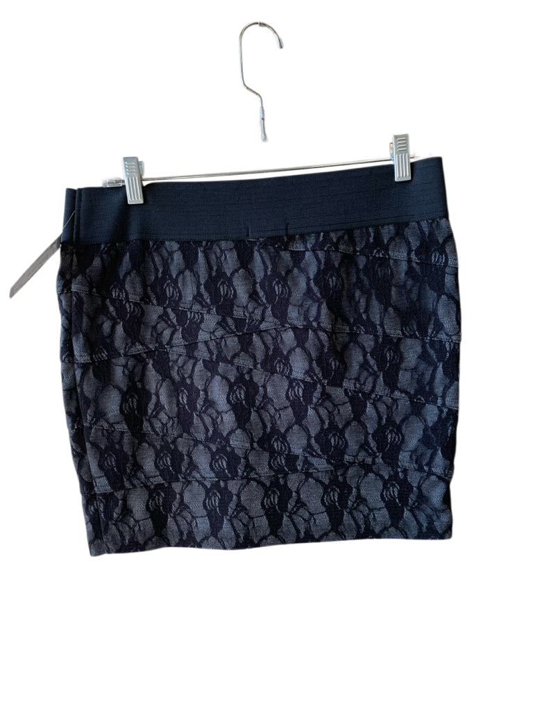 STOOSH  large SKIRT W