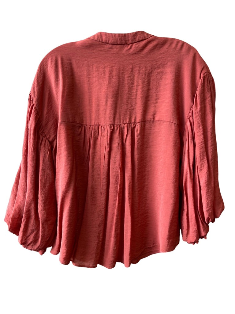 FATE Size small BLOUSE W