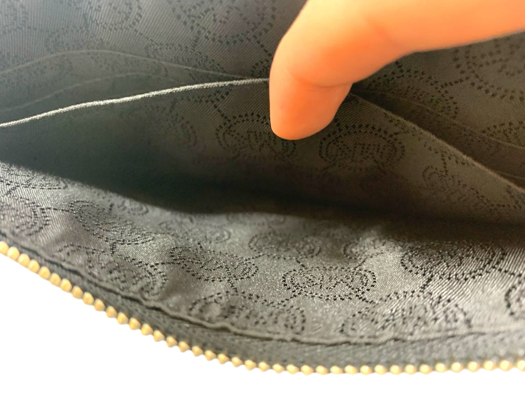MICHAEL KORS  large WRISTLET