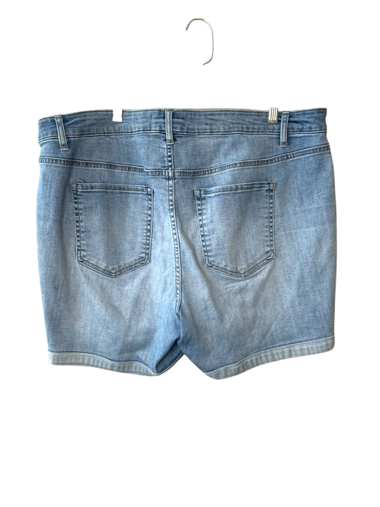 LANE BRYANT  18 SHORT W