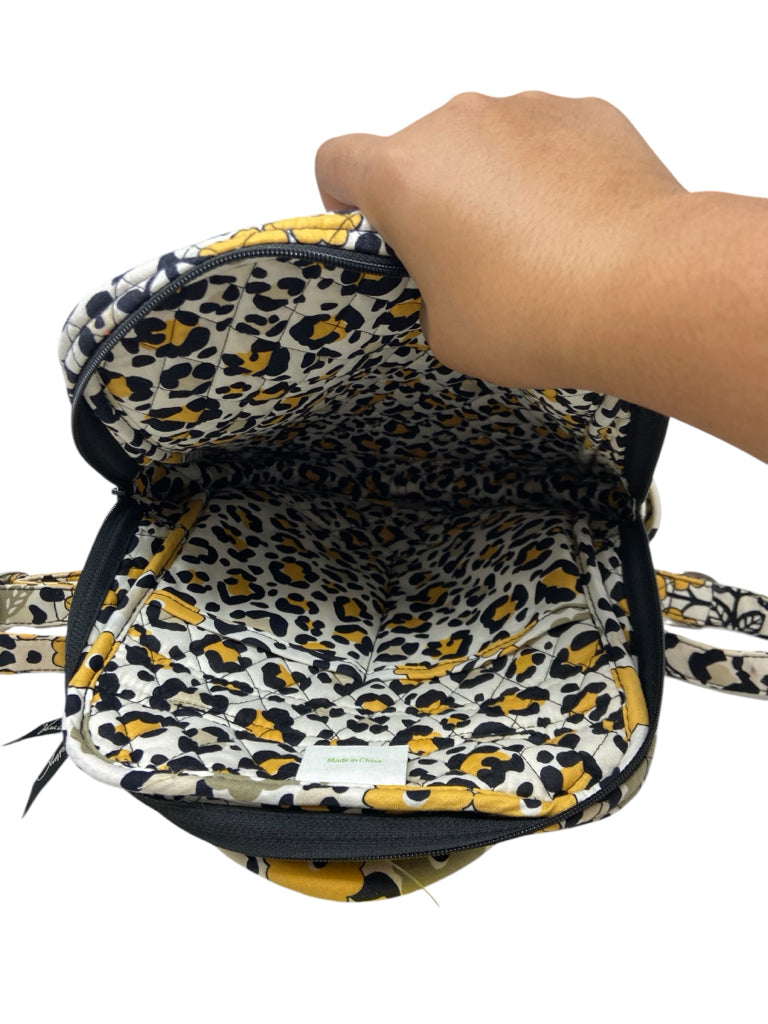 VERA BRADLEY Size small BACK PAC
