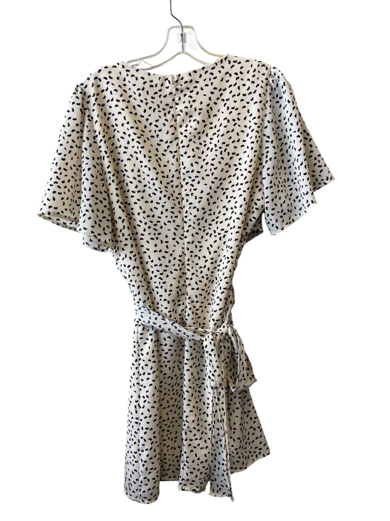 SHE & SKY Size medium DRESS W