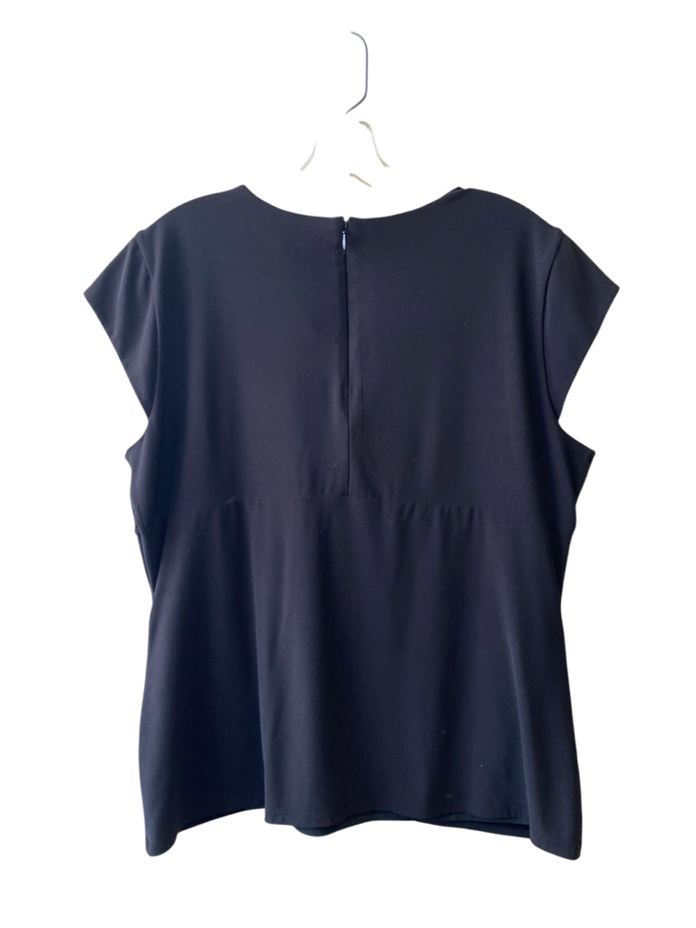 WHITE HOUSE BLACK MARKET Size xL TOP W
