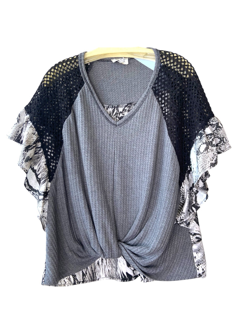ACOA Size small TOP W