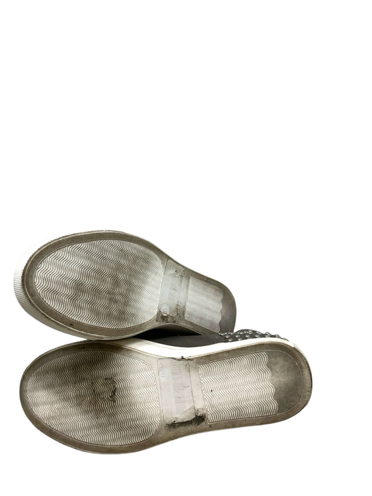 STEVE MADDEN  6 BOOTIE W