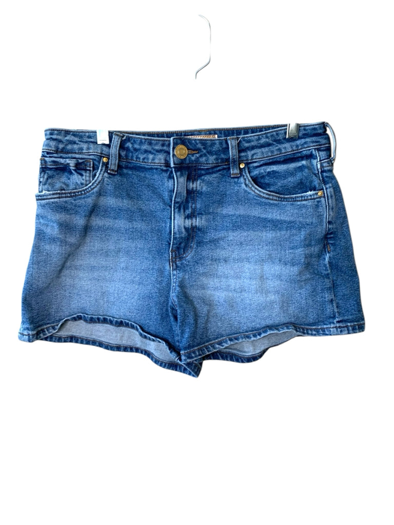 KUT  8 SHORT W