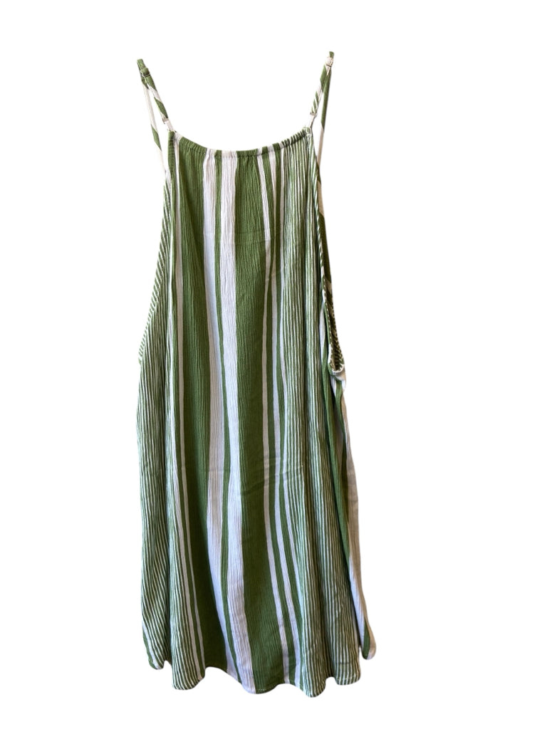 MARKET & SPRUCE Size large TANK W