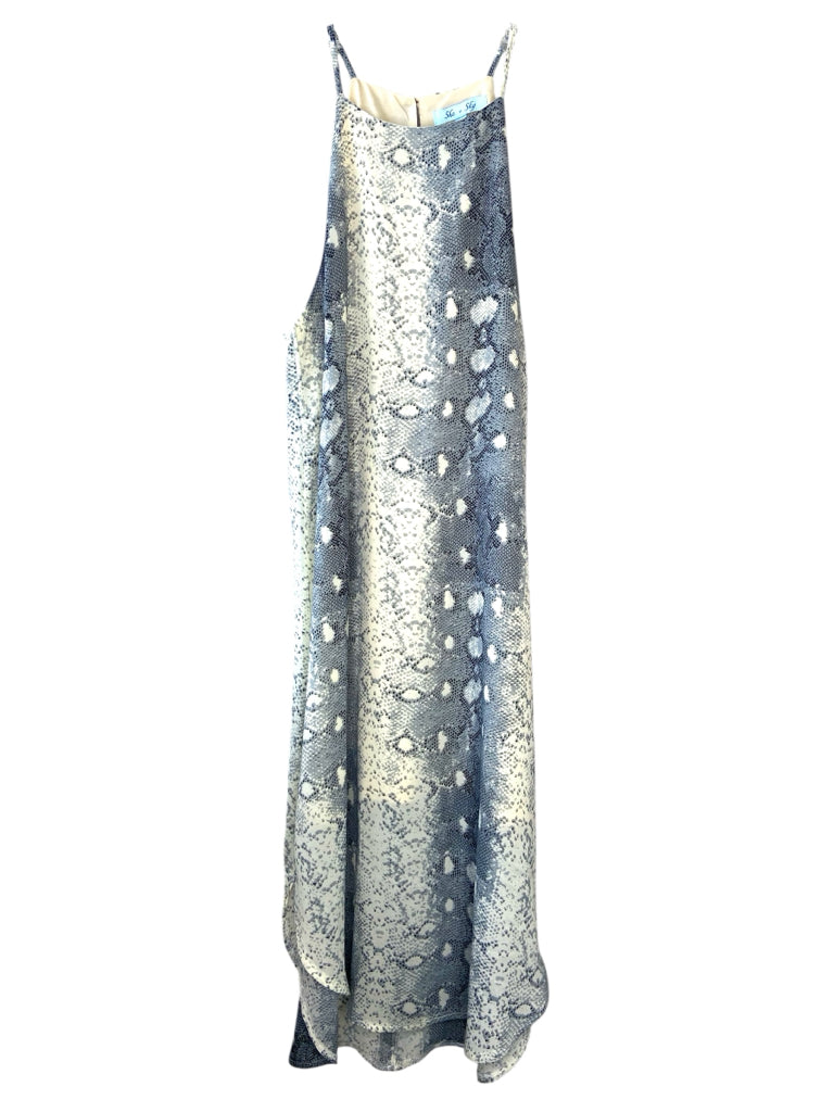 SHE & SKY Size medium DRESS W