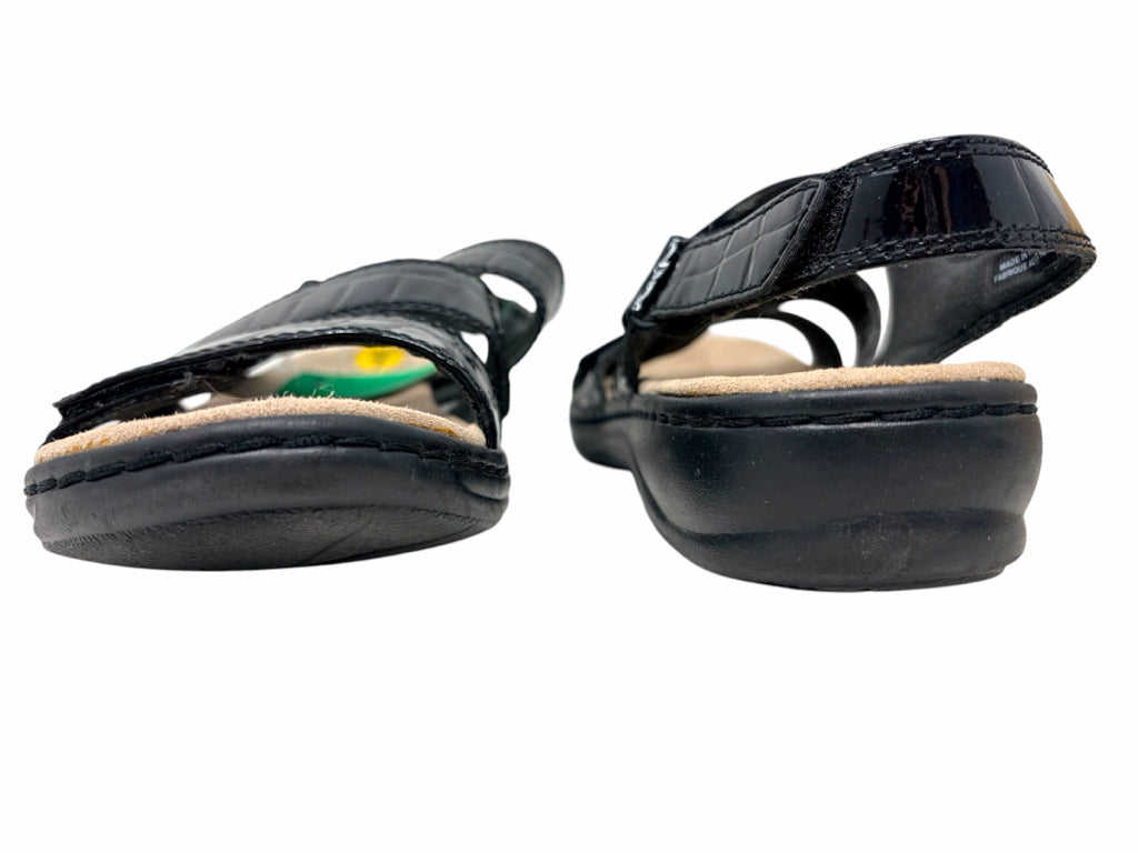 CLARKS Size 7 SANDALS W