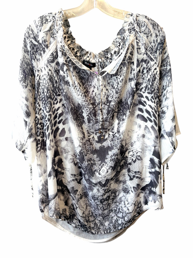 STYLE & CO Size medium TOP W