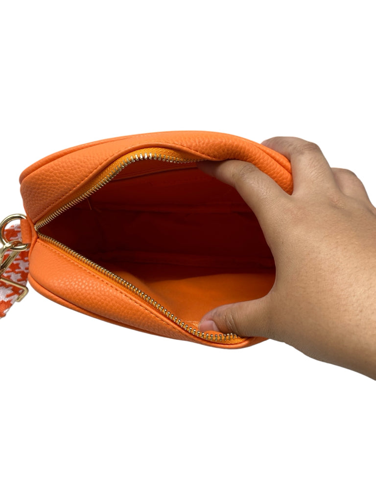 AH*DORNED Size medium PURSE W