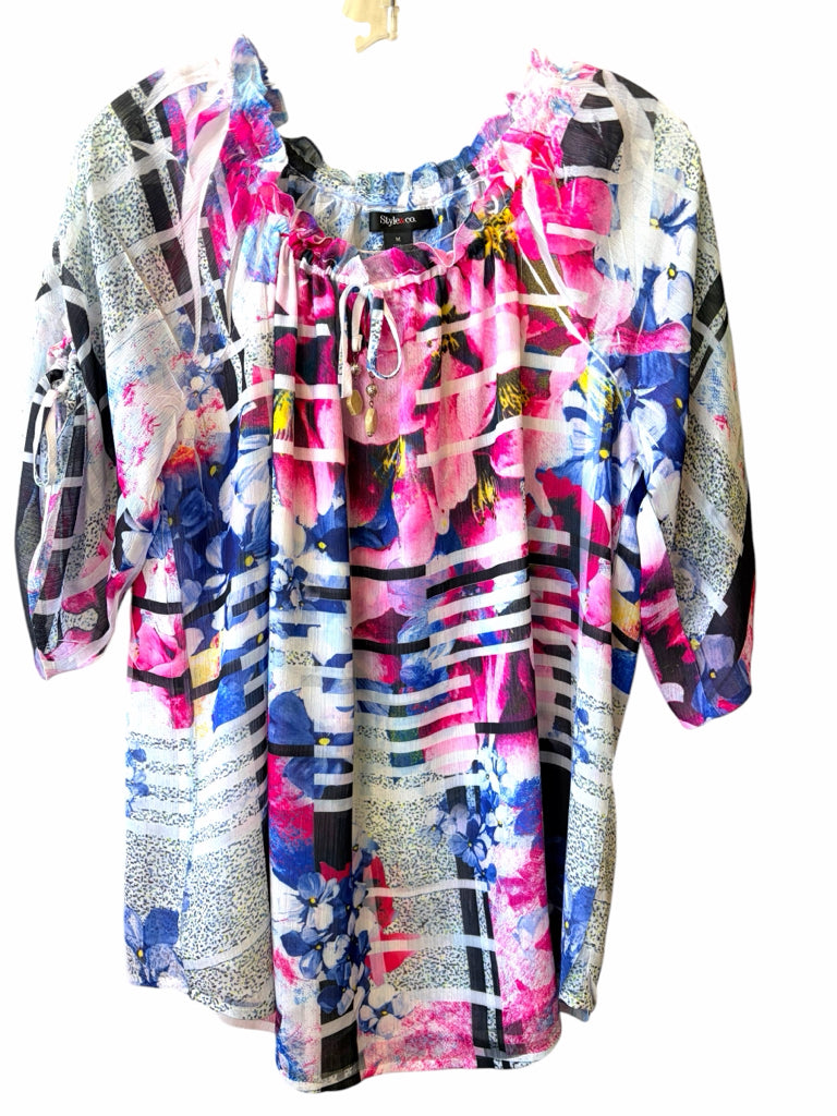 STYLE & CO Size medium TOP  W