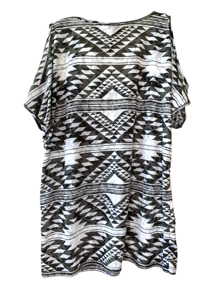 INC  small TOP W
