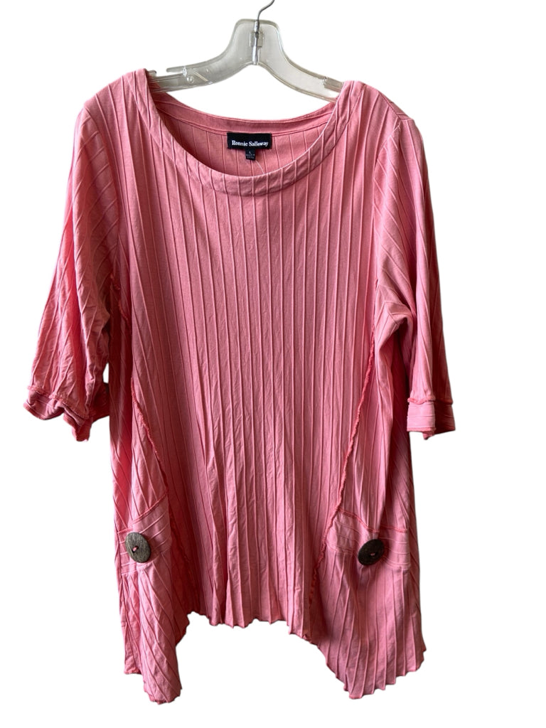 RONNIE SALLOWAY Size large TUNIC