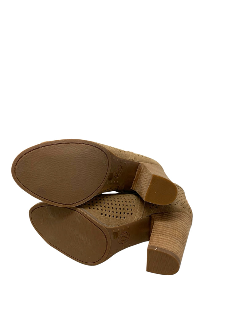 LUCKY BRAND  8 BOOTIE W