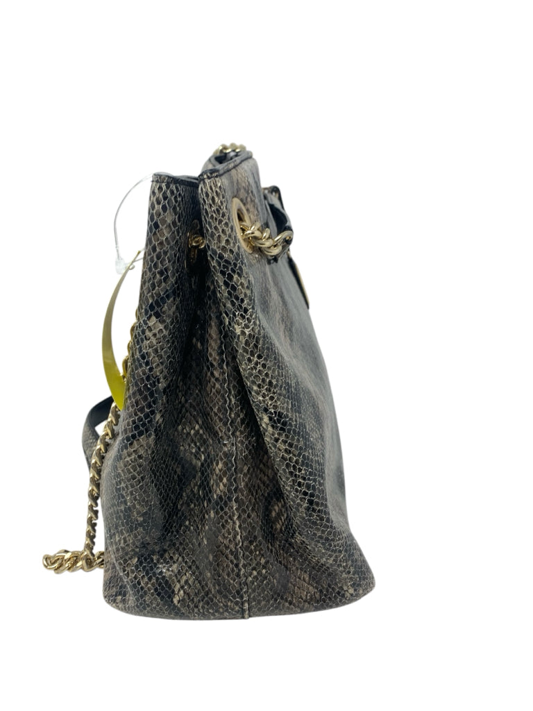 VICTORIA'S SECRET  medium PURSE W