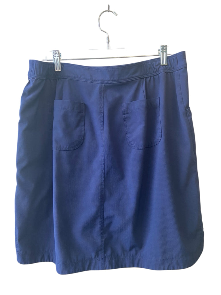 ZENERGY Size medium SKORT W