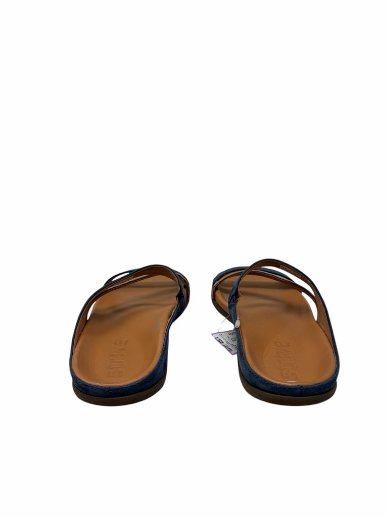 STRIVE Size 9.5 SANDALS W