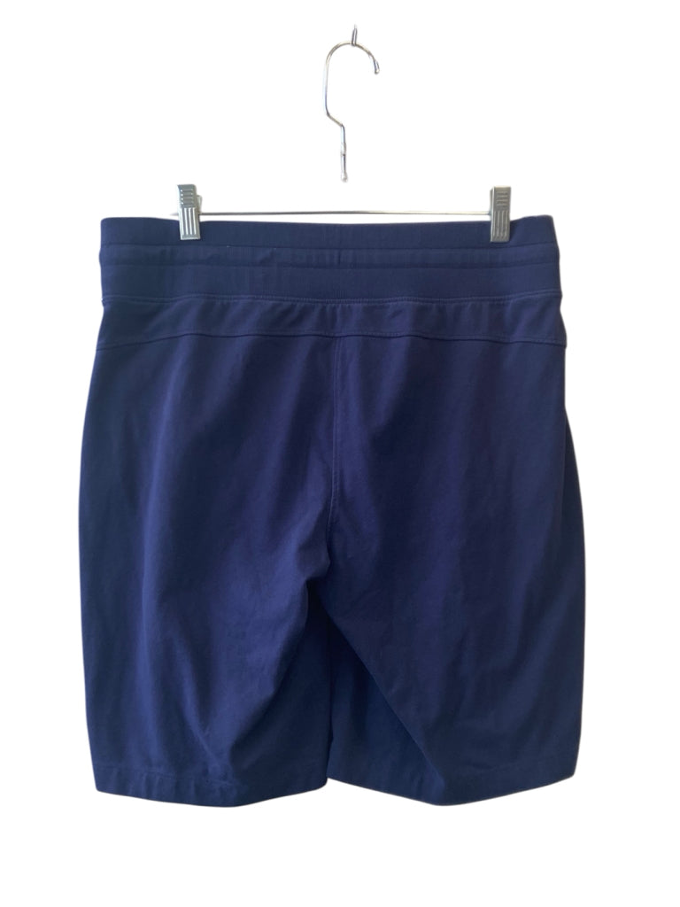TEK GEAR Size medium SHORT W