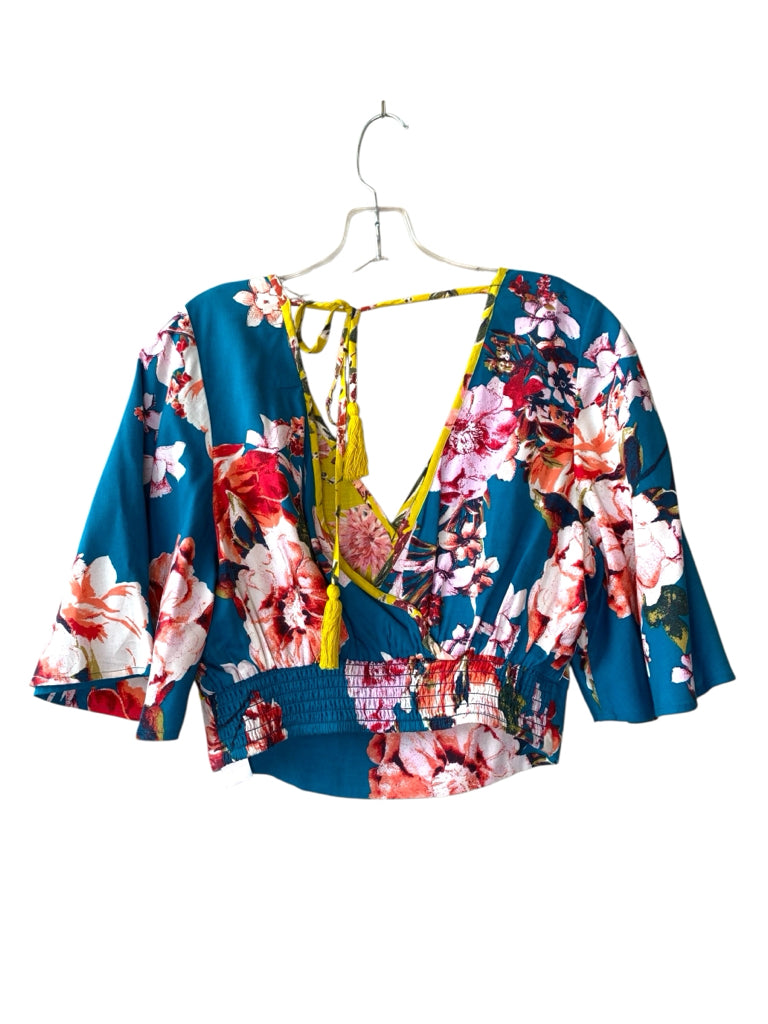 BAND OF GYPSIES  medium TOP  W