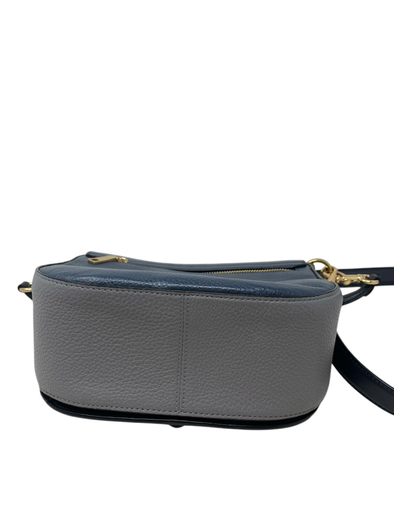 COACH  medium PURSE W