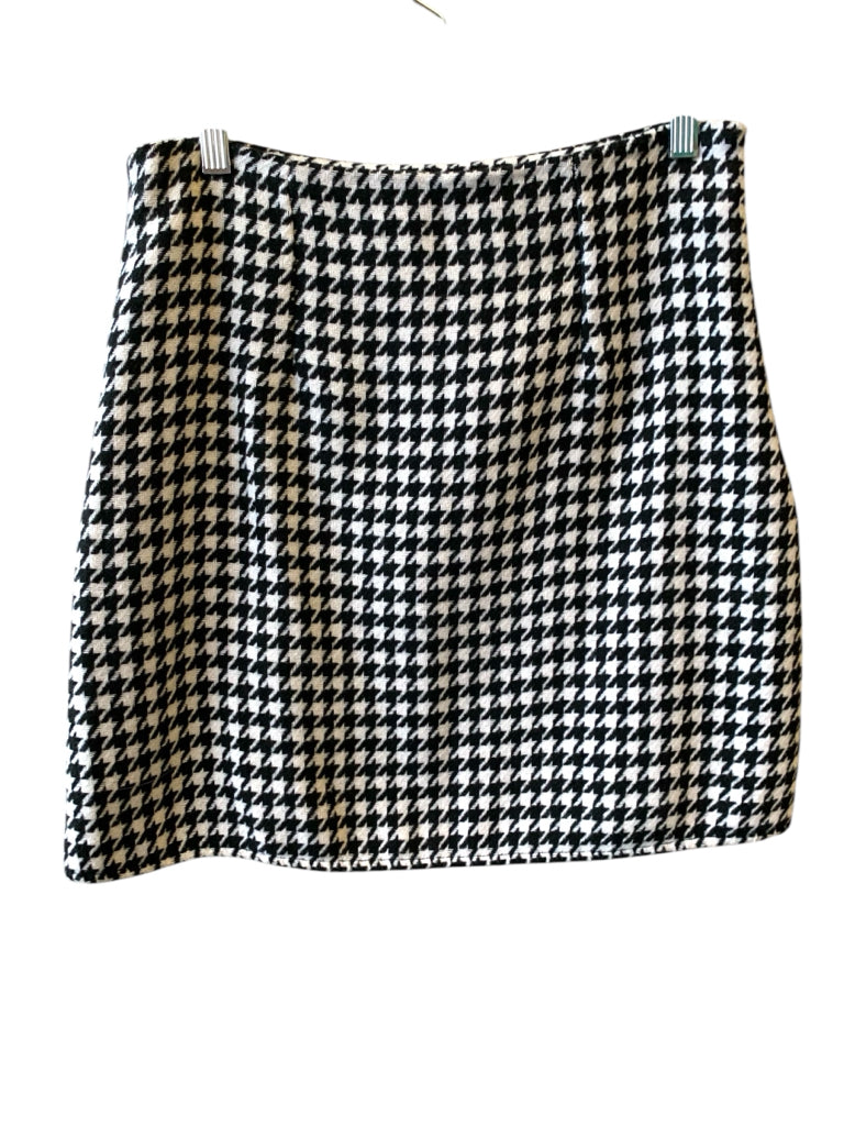 OLD NAVY  medium SKIRT W