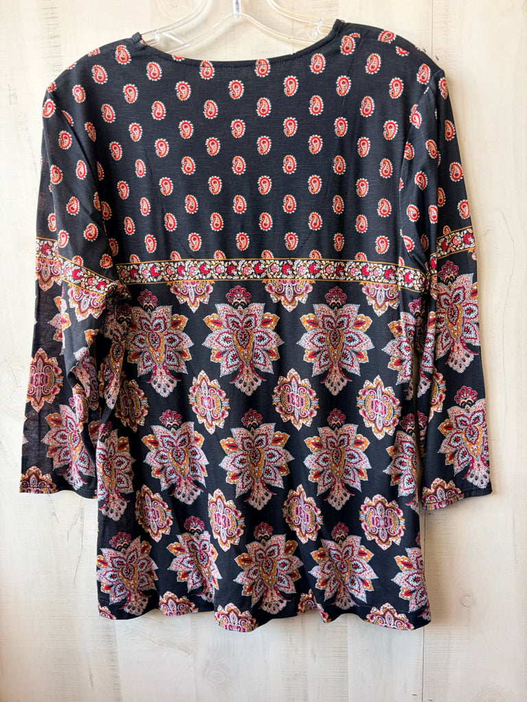 CHICO'S Size medium TOPW
