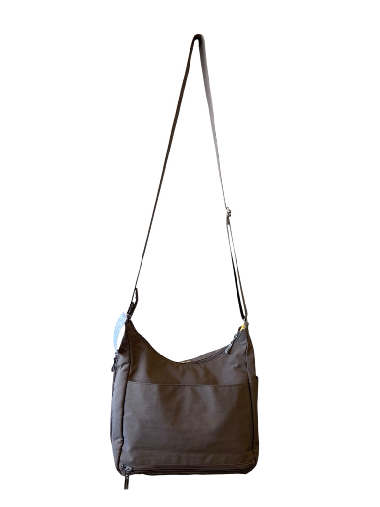 BAGGALLINI Size medium CROSSBODY W