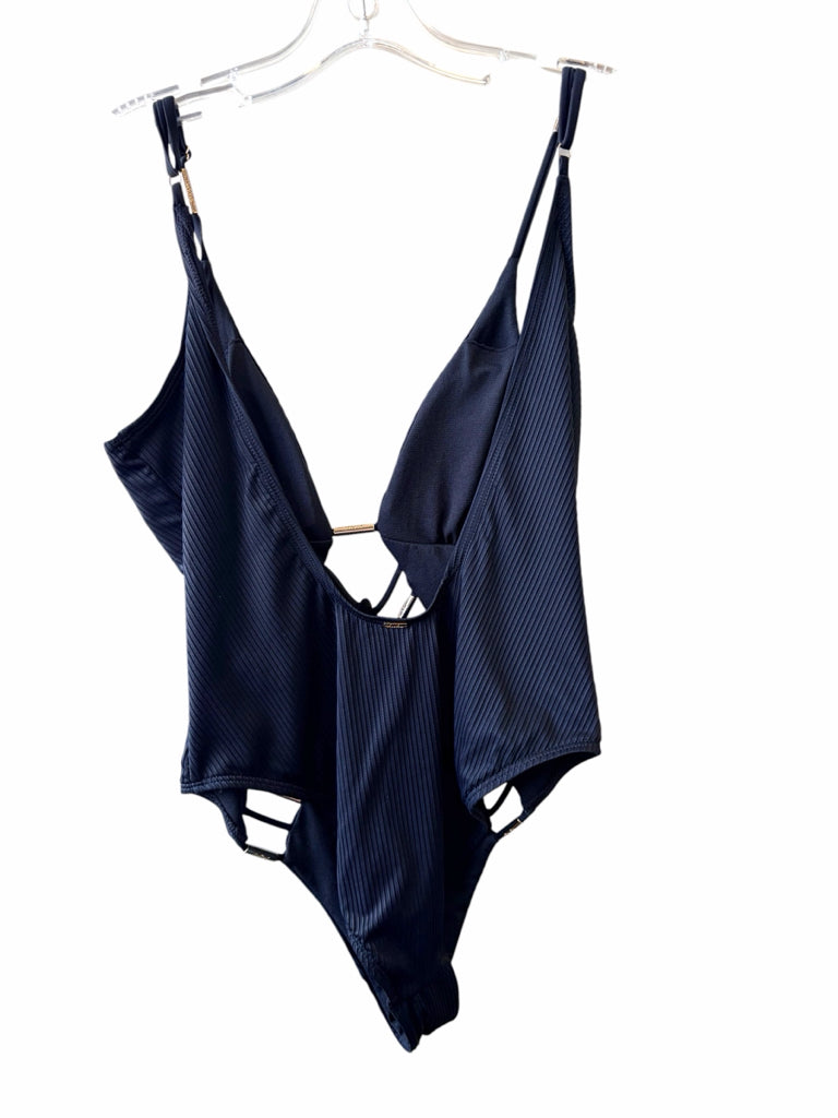 XOXO Size medium SWIMSUIT W