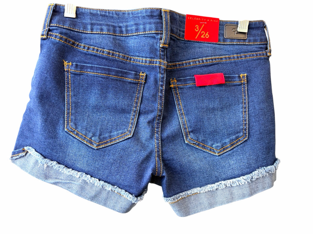 CELEBRITY PINK Size 3 SHORT W