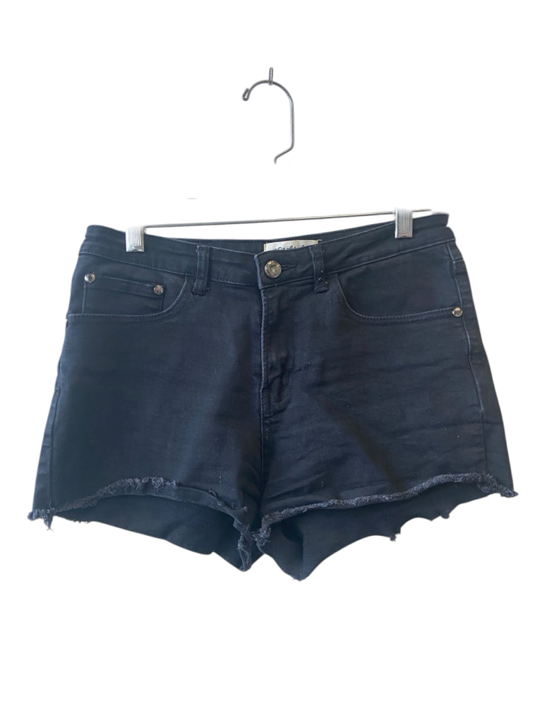 LISTICLE Size small SHORT W