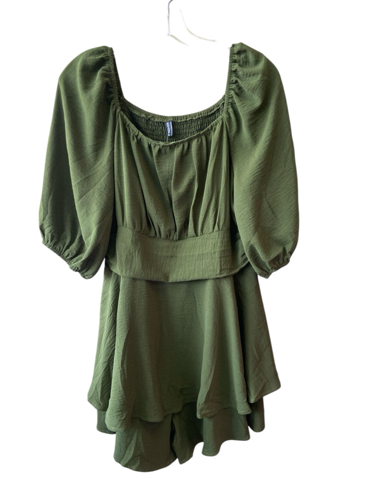 FASHION Size large ROMPER W