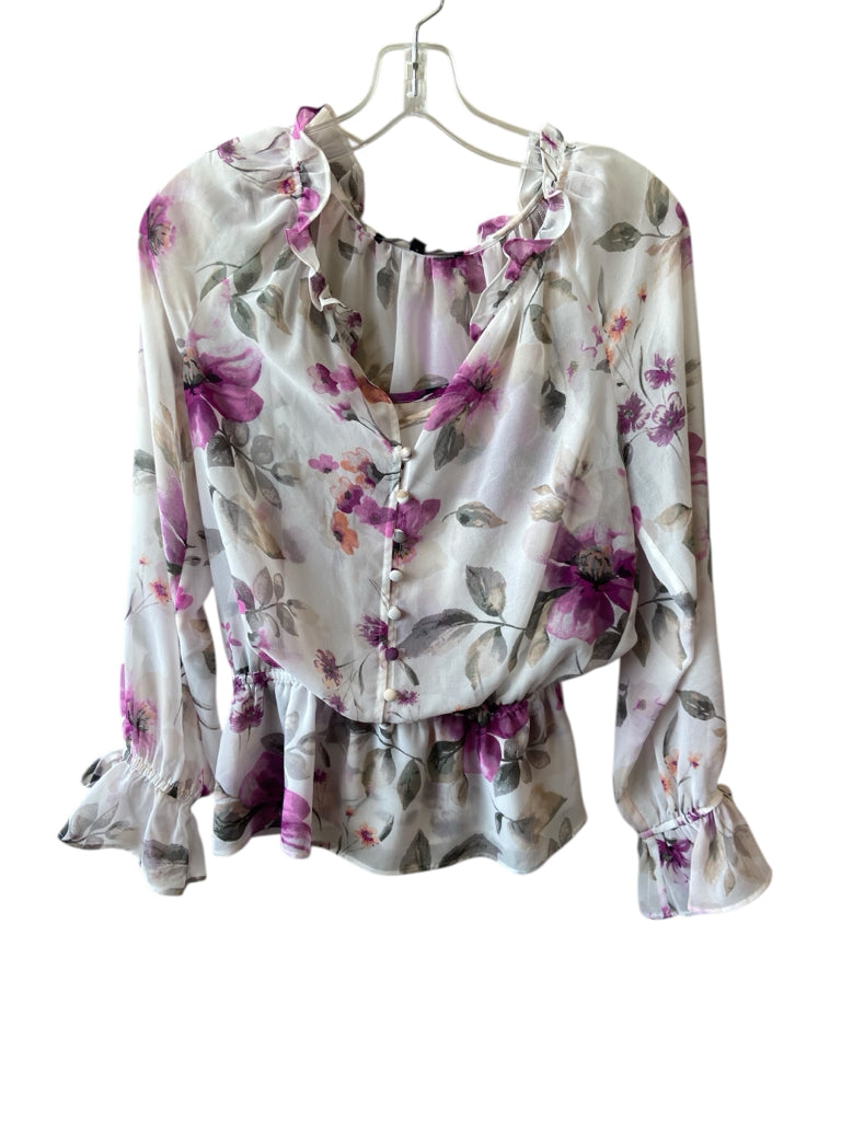 WHITE HOUSE BLACK MARKET Size xS TOP W