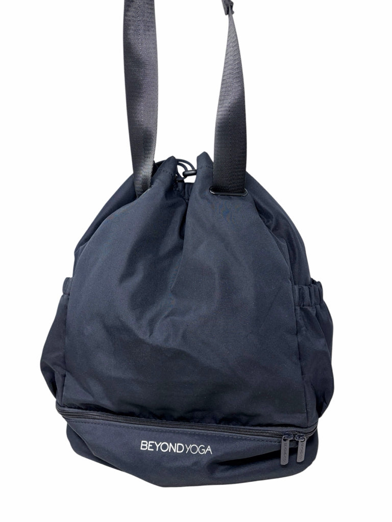 BEYOND YOGA Size medium BACK PAC