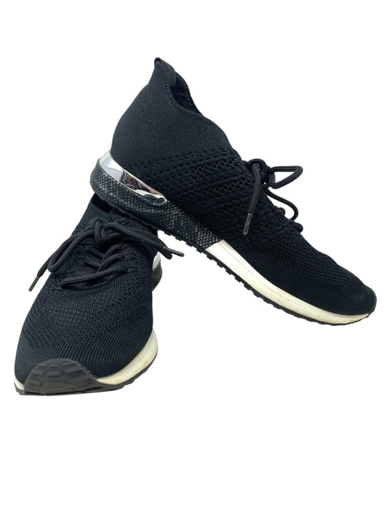 14TH & UNION  8 SNEAKERS W
