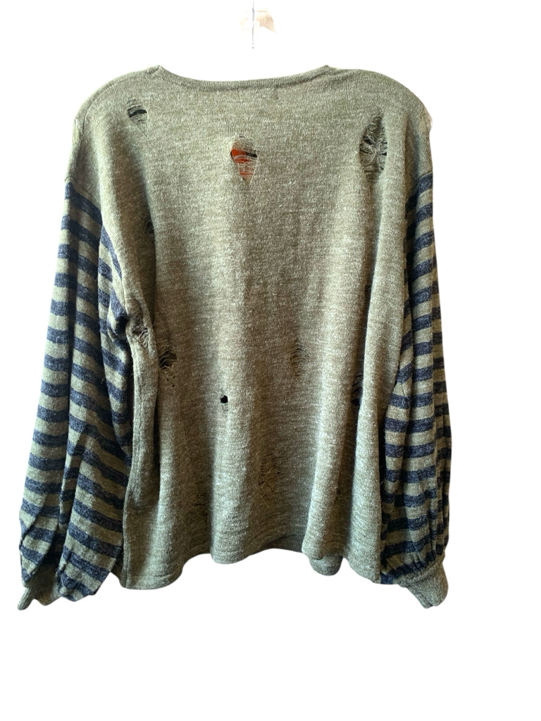 UMGEE  small TOP W