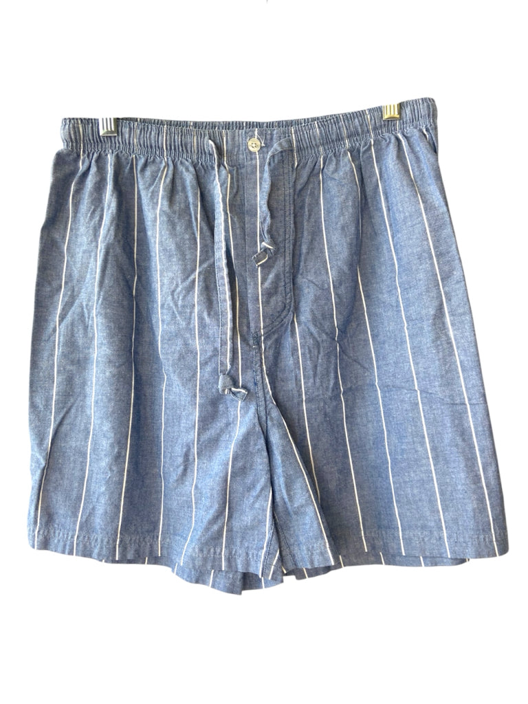 CHRISTIAN DIOR Size medium SHORT W