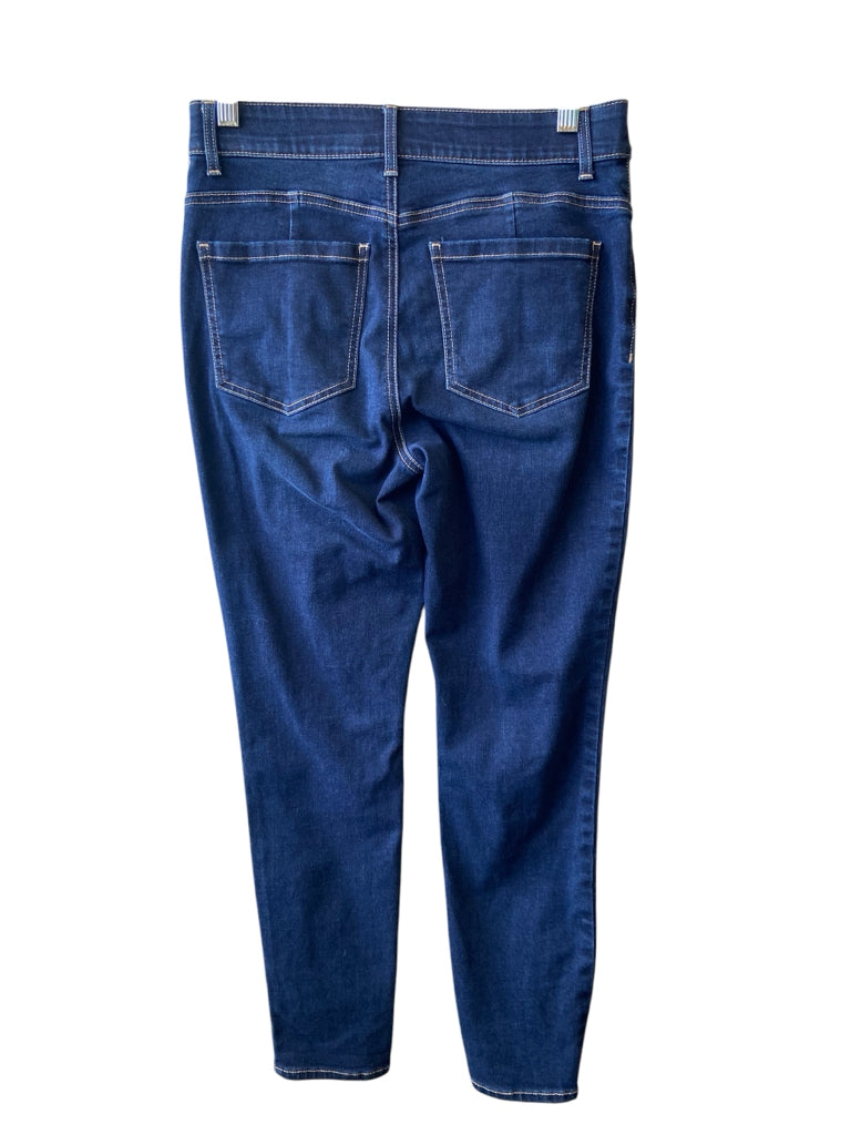 WHITE HOUSE BLACK MARKET Size 6S JEANS W