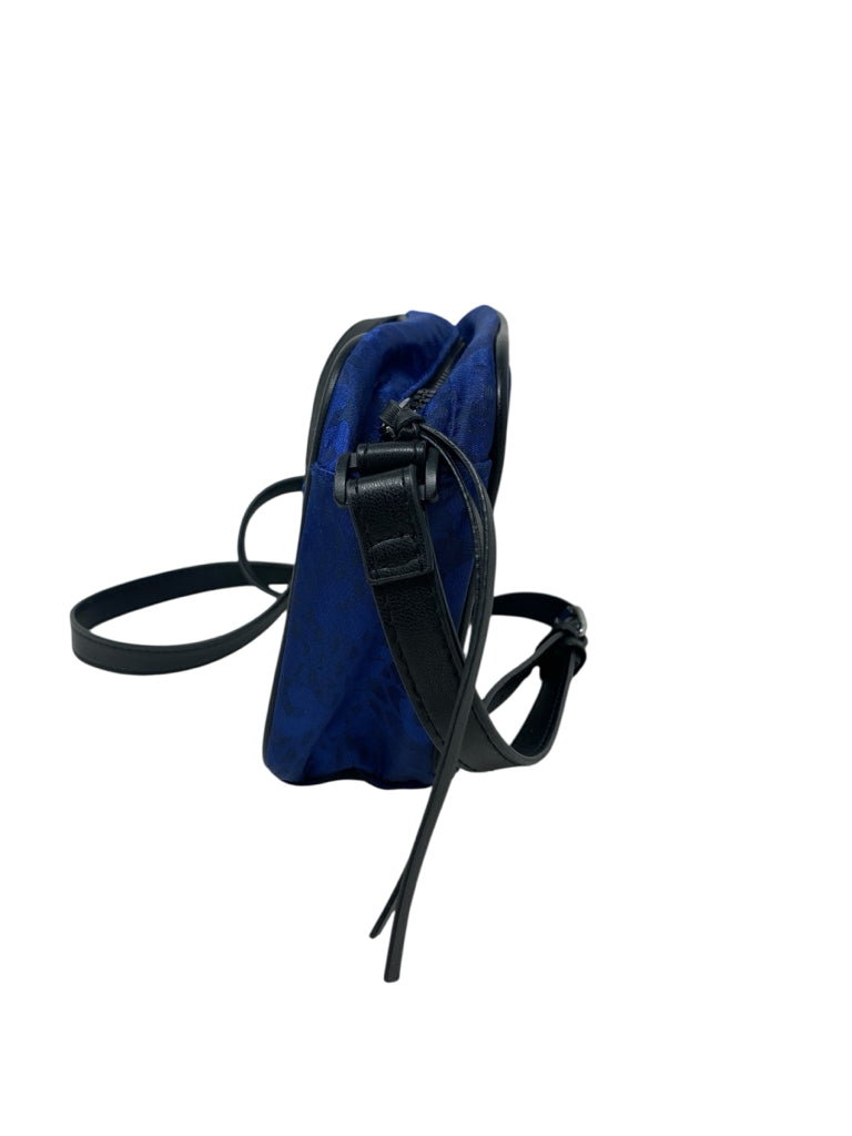 TAHARI  s/M CROSSBODY W