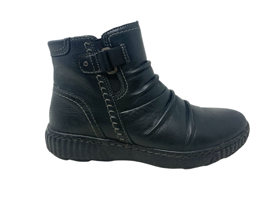 CLARKS  6 BOOT W