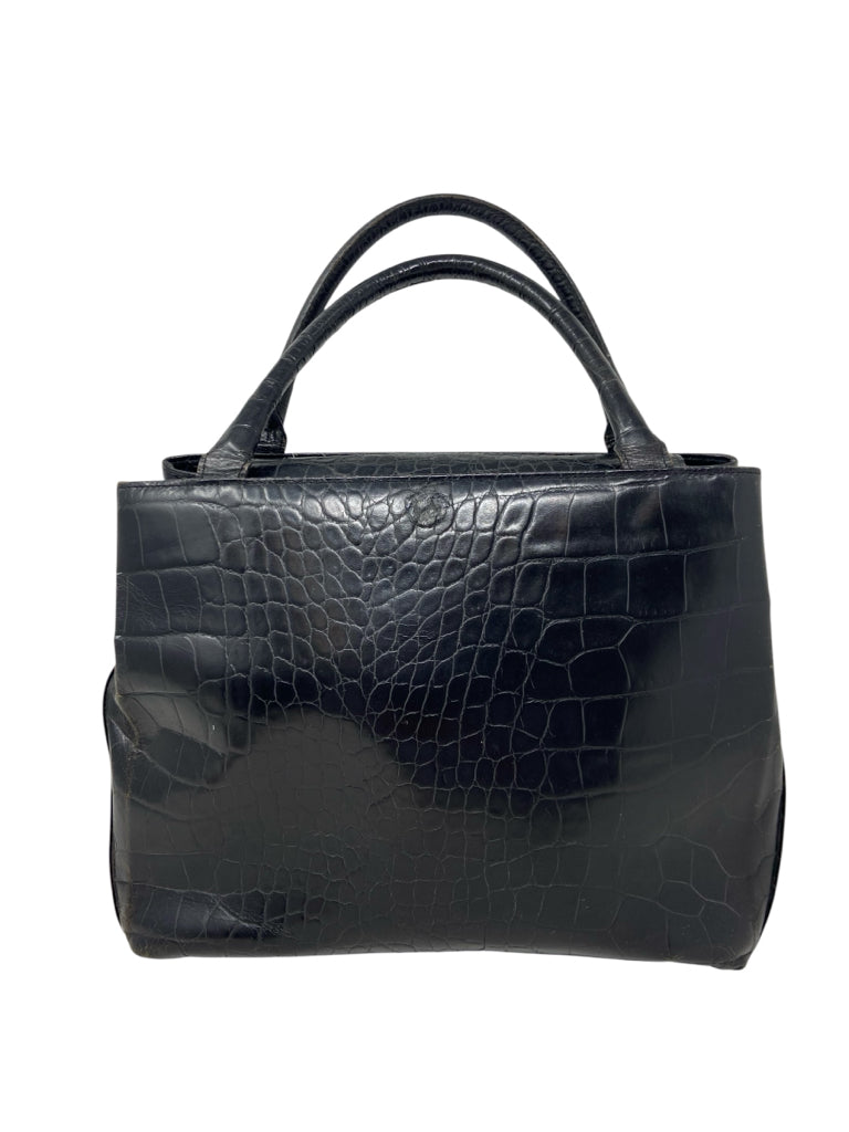 VERSACE Size medium HAND BAG
