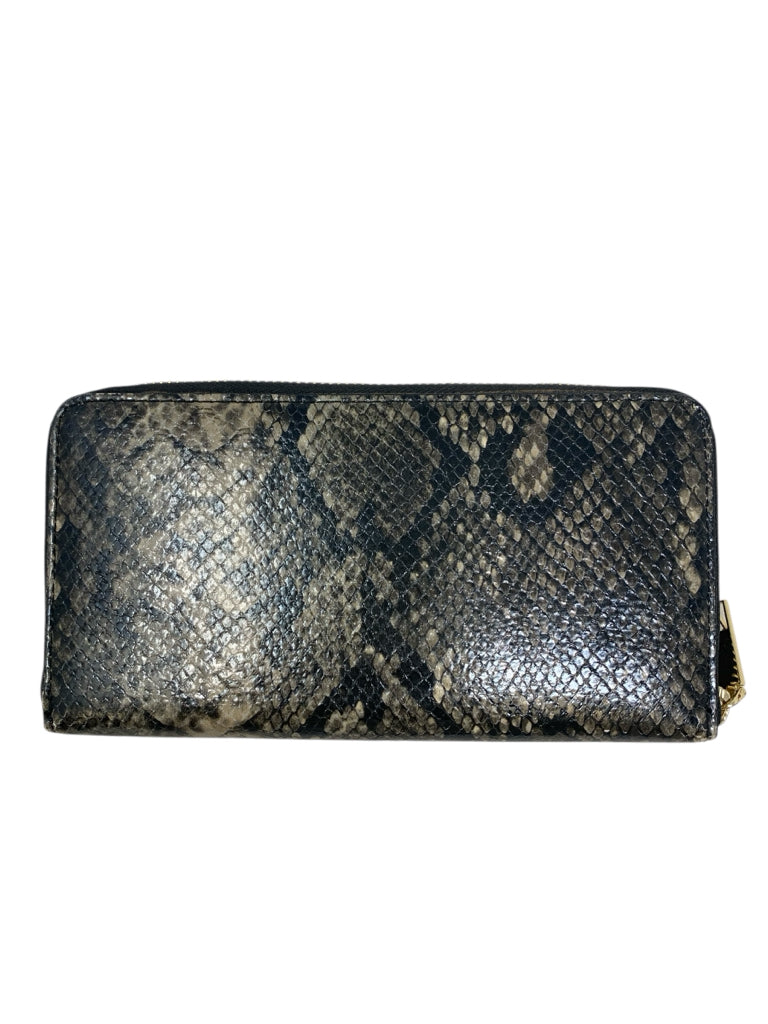 VICTORIA'S SECRET  medium WALLET W