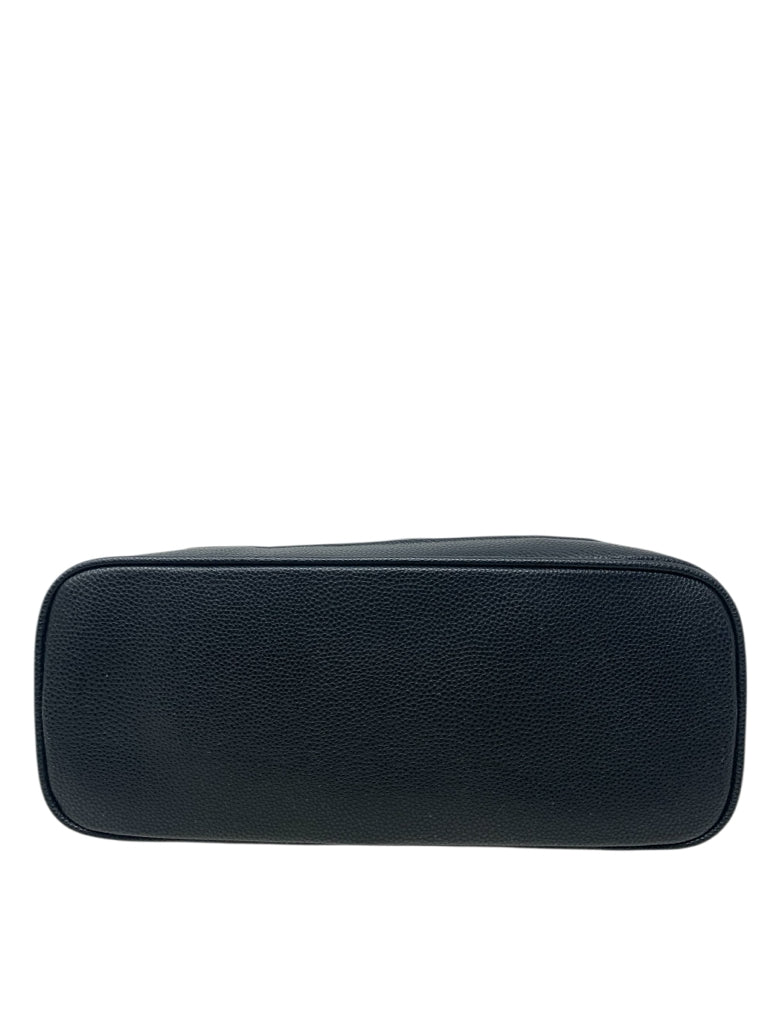 LIZ CLAIBORNE  medium HAND BAG